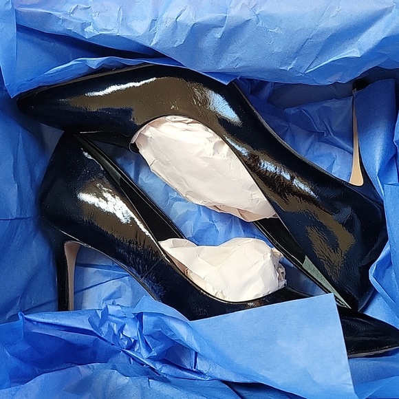 NWT- Vince Camuto ‘Savilla’ Patent Leather Pump w/3.5 Inch Heel - Picture 11 of 11